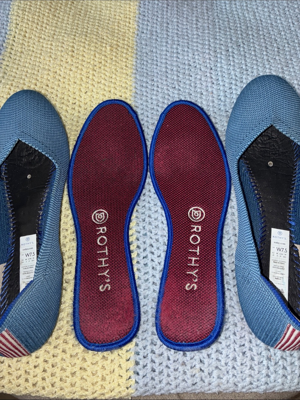 ROTHY’S EUC Women’s Light Blue Knit Slip-On Flats With Burgundy Insole, Size 7.5 - Picture 8 of 10